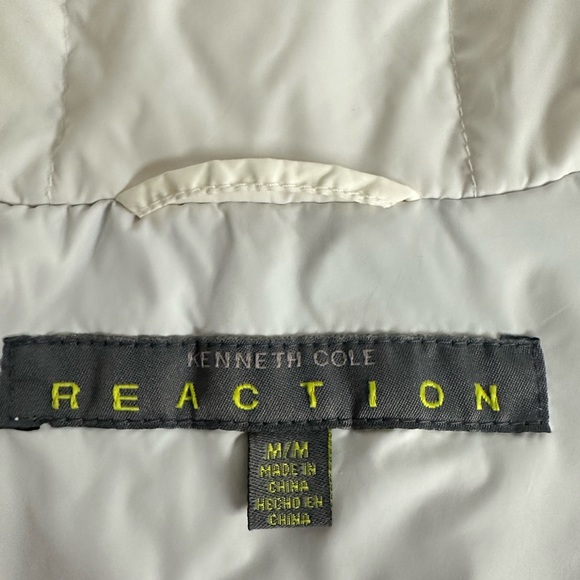 Woman's Kenneth Cole Reaction Down/Feather
Body warmer. Puffer Vest Ivory Sz M - Picture 13 of 13